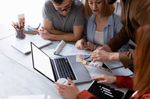 Quais são os principais serviços de uma agência de comunicação moderna?