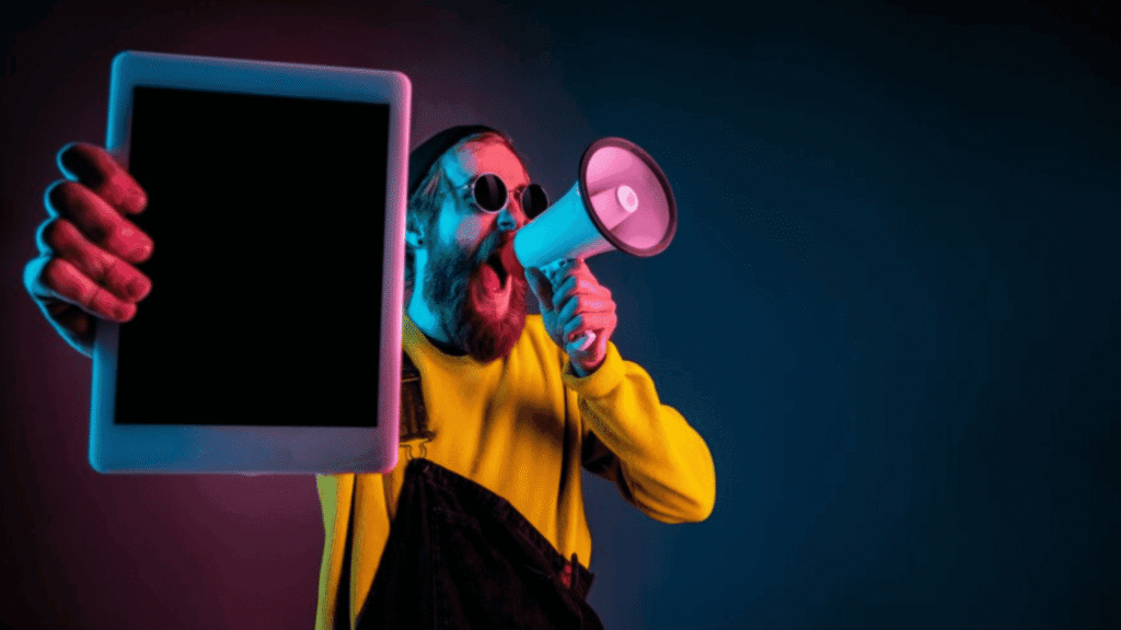 Qual é a diferença entre impulsionar um post e criar um anúncio