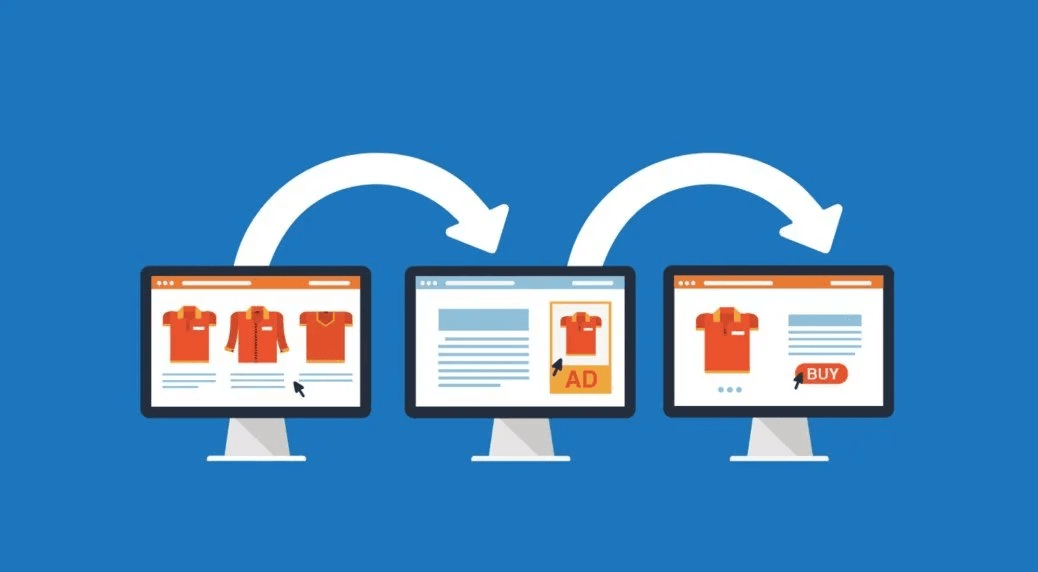 Ilustração de remarketing com três telas de computador mostrando a jornada do usuário até a conversão, destacando anúncios personalizados – estratégia essencial em campanhas de remarketing com a Agência Mais Resultado.